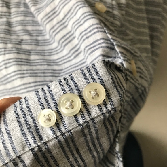 Bundle of 3 Button Down Shirts - XL - Picture 12 of 16